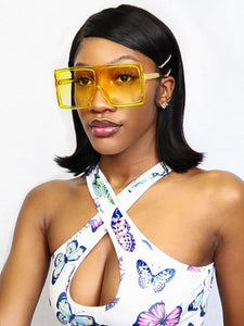 OVERSIZED MONOTONE SHADES